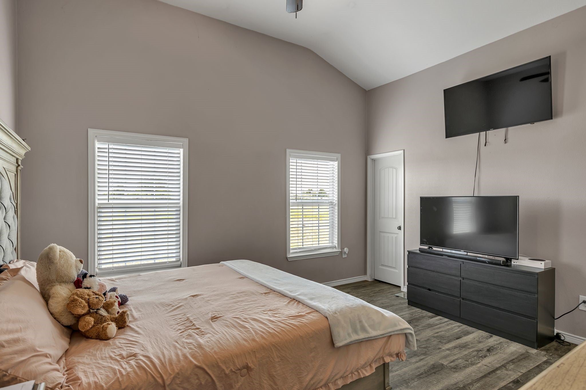 Forney, Texas, 75126, United States, 4 Bedrooms Bedrooms, ,3 BathroomsBathrooms,Residential,For Sale,1974653