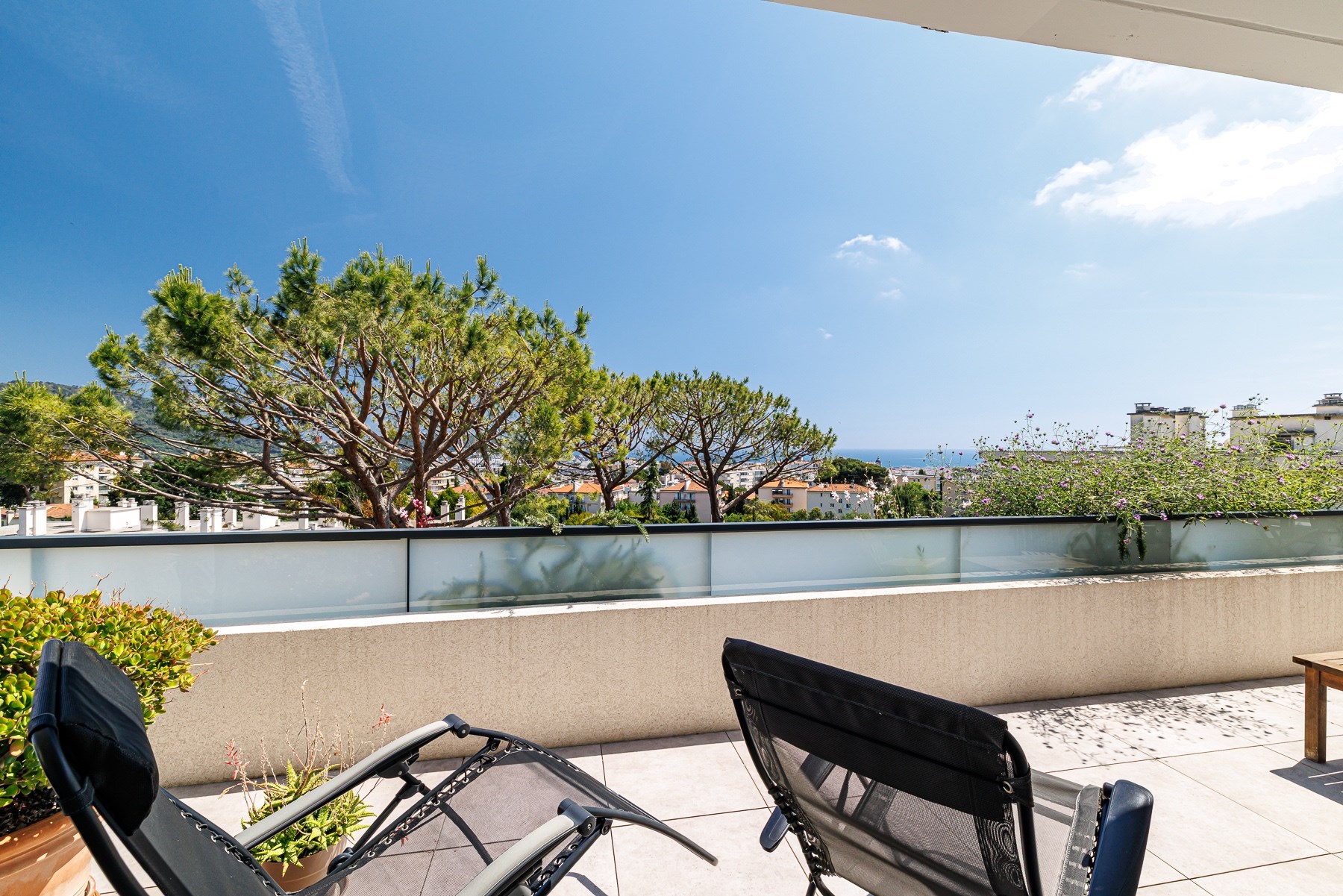 Exceptional rooftop penthouse for sale in Nice Cimiez with panoramic sea view - 物件實景