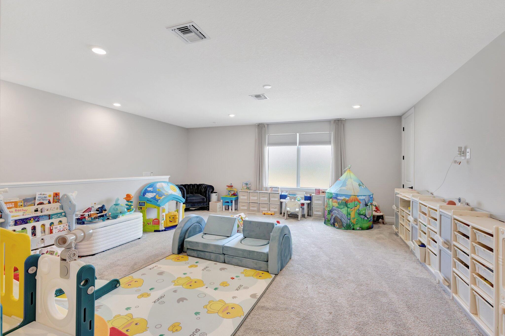 Lake Worth, Florida, 33467, United States, 5 Bedrooms Bedrooms, ,3 BathroomsBathrooms,Residential,For Sale,1838000