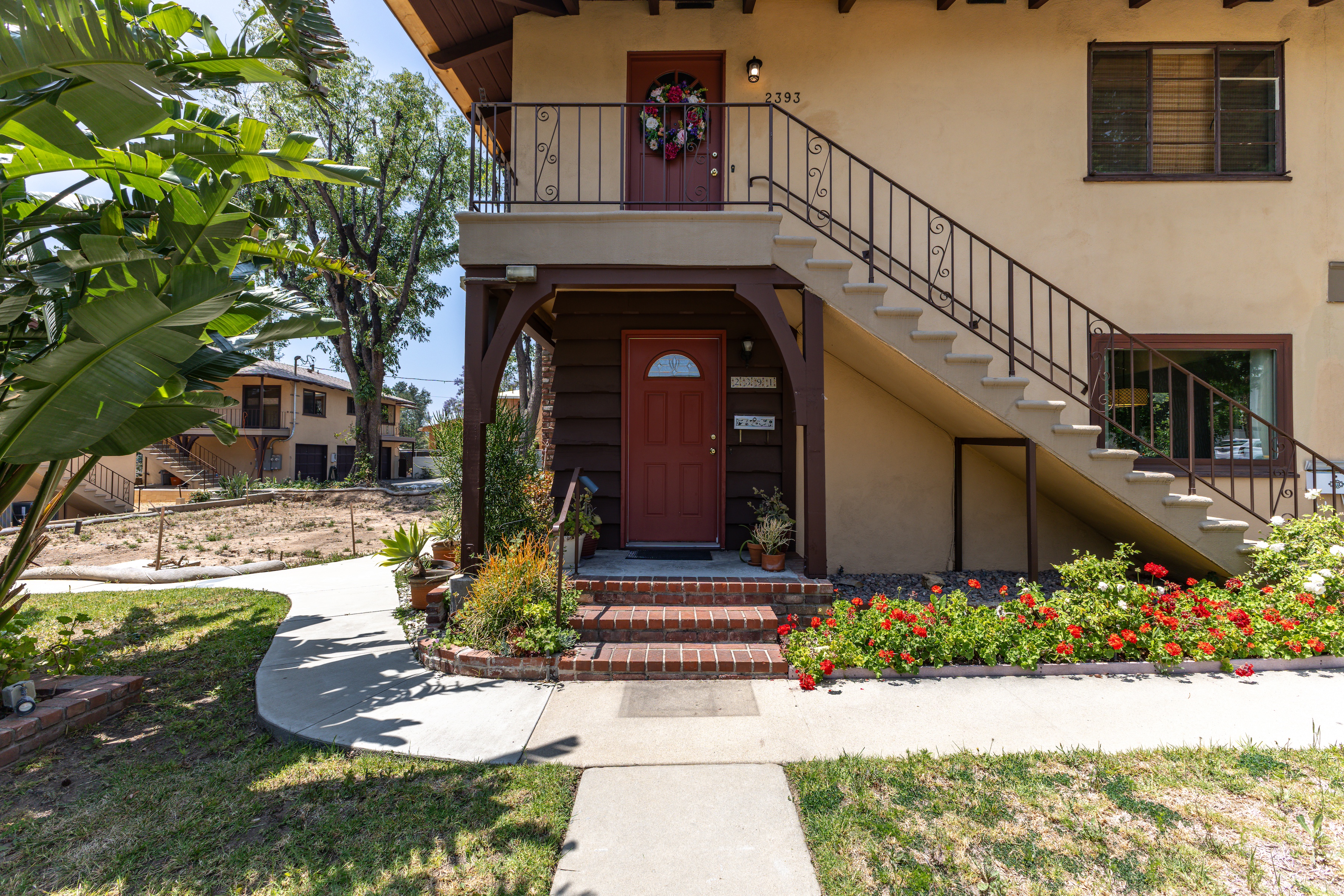  2391 El Molino Ave - 物件實景