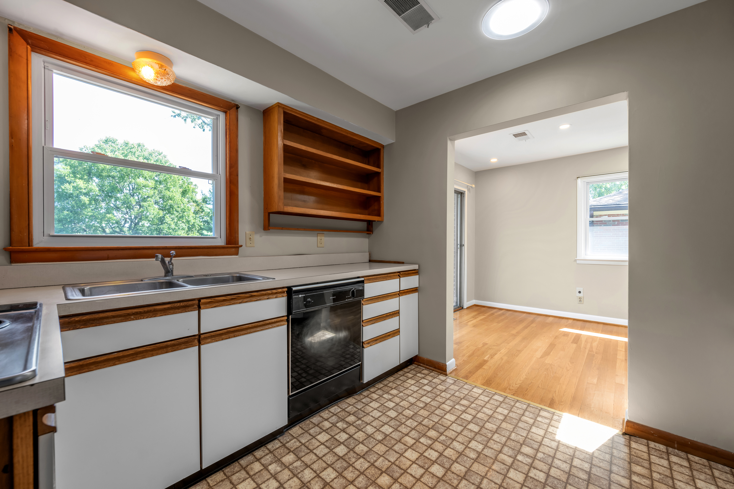  953 Holly Springs Drive - 物件實景