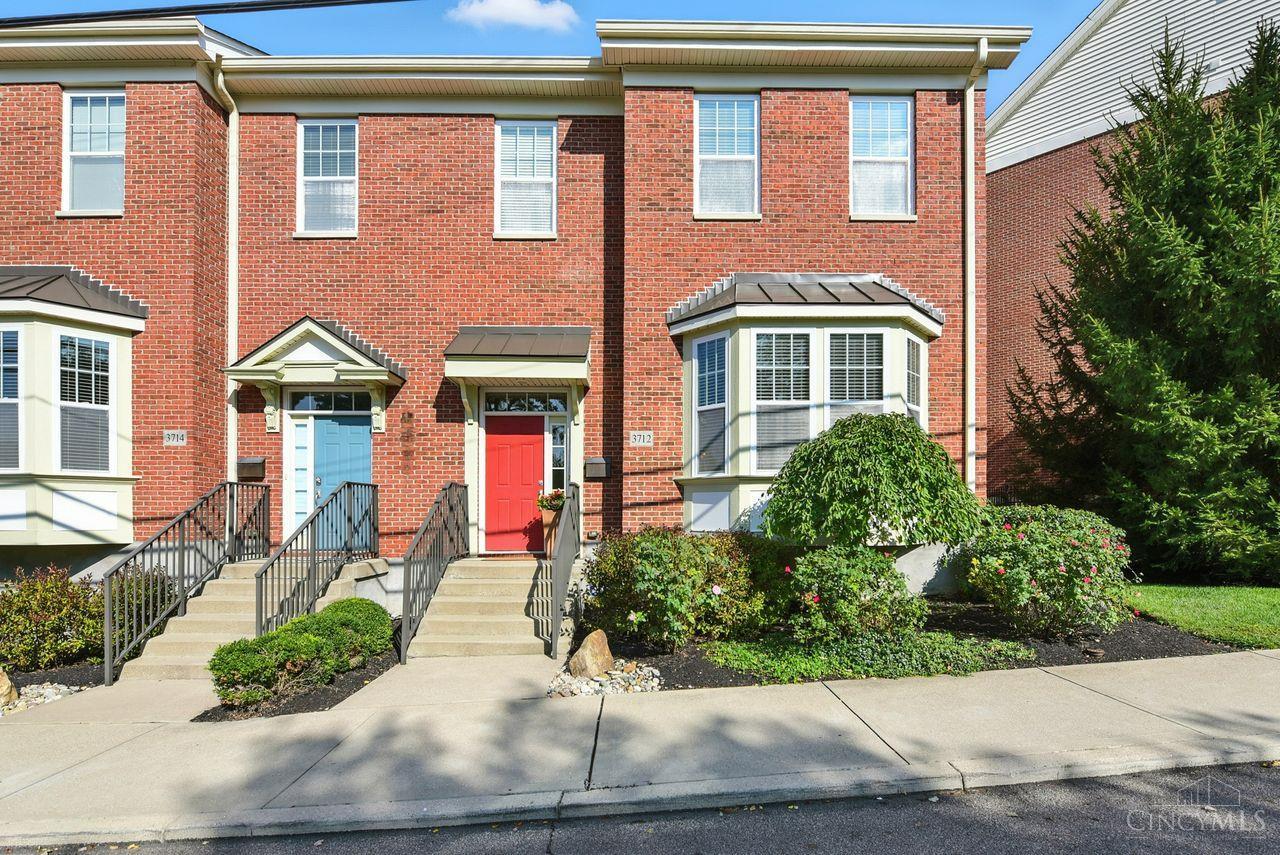 Cincinnati, Ohio, 45209, United States, 2 Bedrooms Bedrooms, ,4 BathroomsBathrooms,Residential,For Sale,1940241