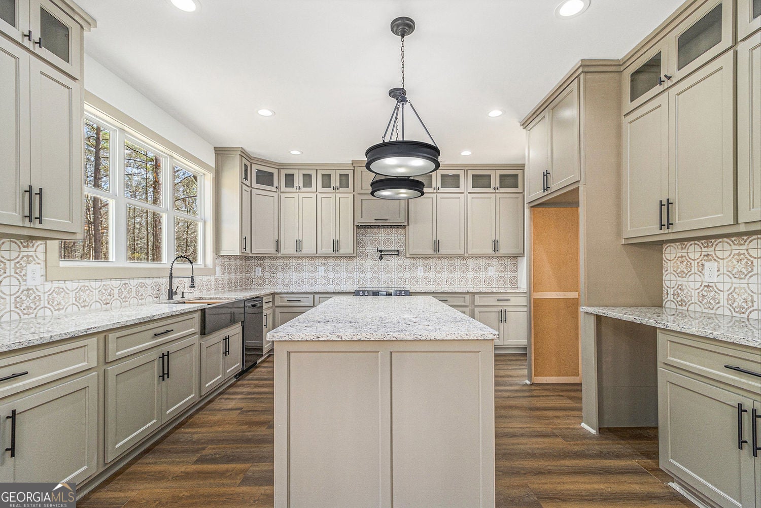 Oxford, Georgia, 30054, United States, 4 Bedrooms Bedrooms, ,3 BathroomsBathrooms,Residential,For Sale,1952005