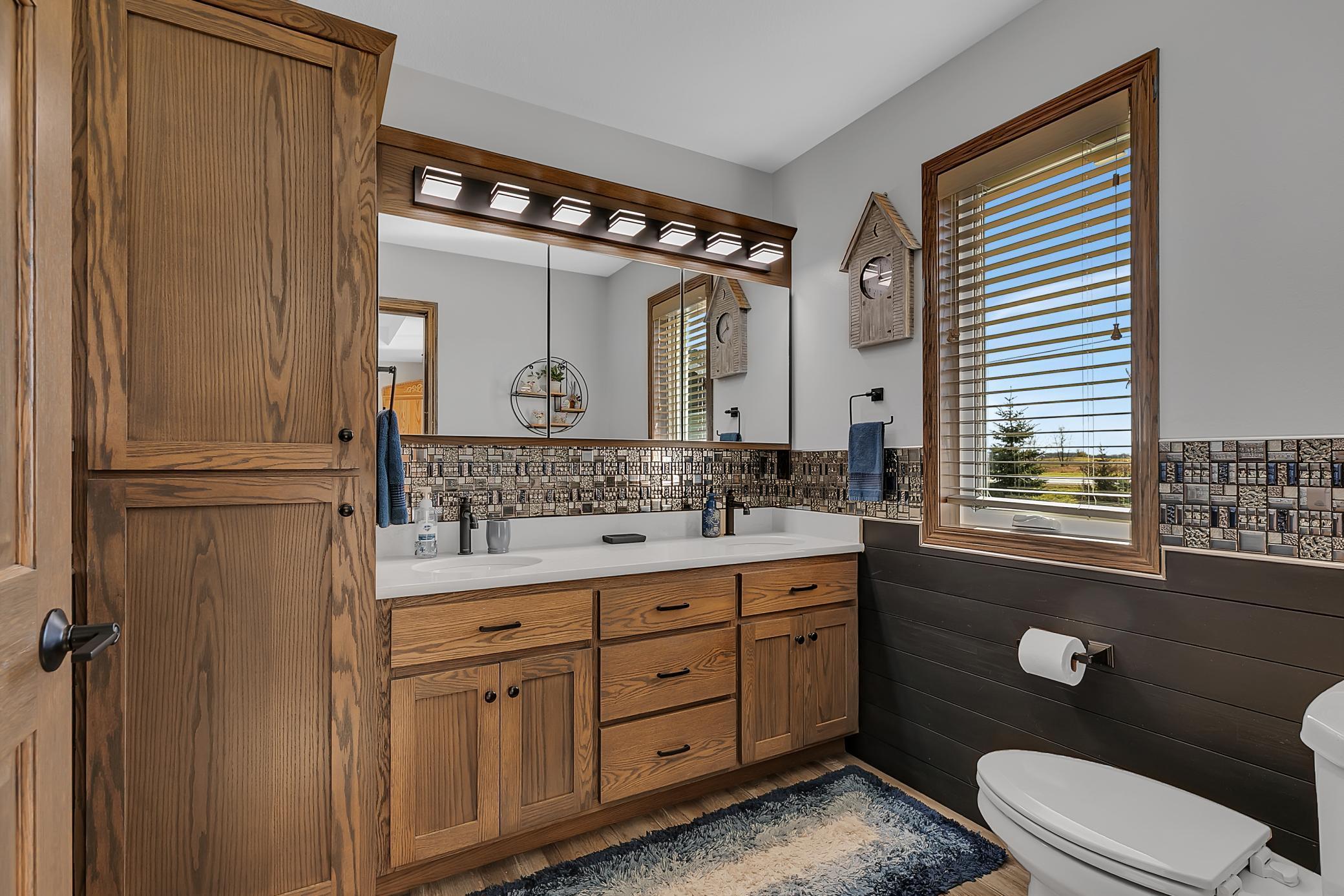 Saint Joseph, Minnesota, 56374, United States, 3 Bedrooms Bedrooms, ,2 BathroomsBathrooms,Residential,For Sale,1988630