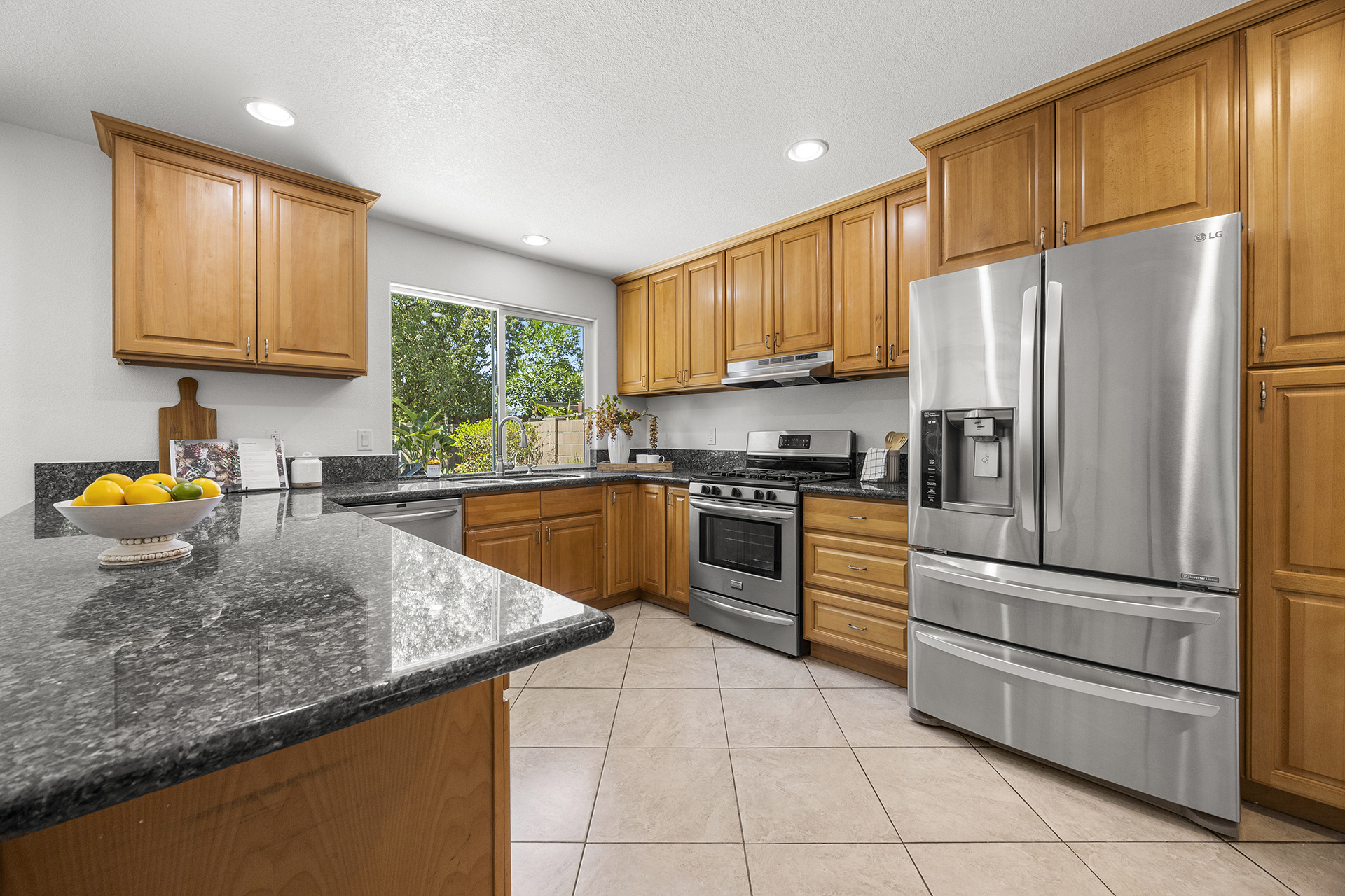 Anaheim, California, 92807, United States, 3 Bedrooms Bedrooms, ,2 BathroomsBathrooms,Residential,For Sale,1889806