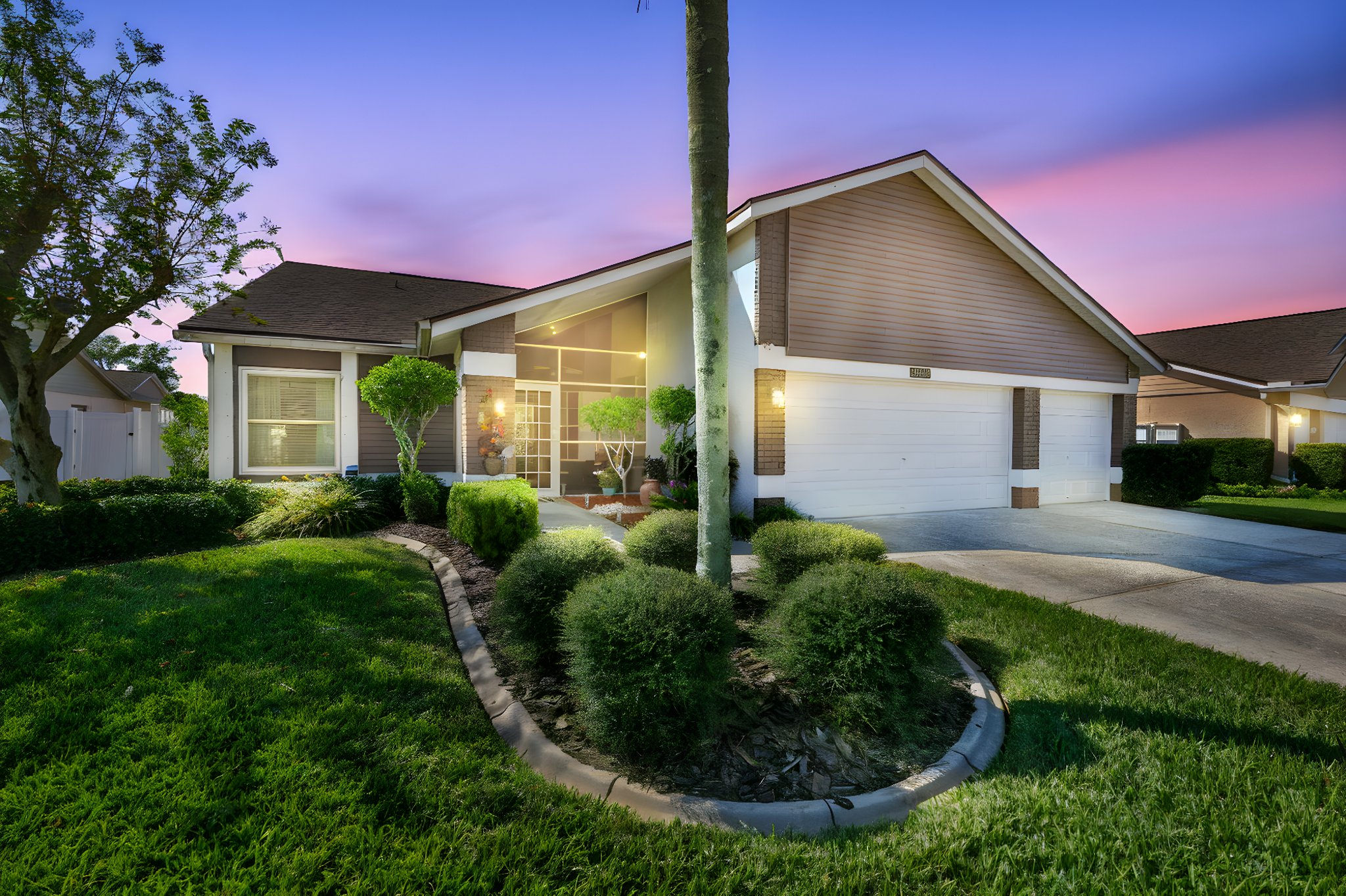 Tampa, Florida, 33635, United States, 4 Bedrooms Bedrooms, ,2 BathroomsBathrooms,Residential,For Sale,1996495