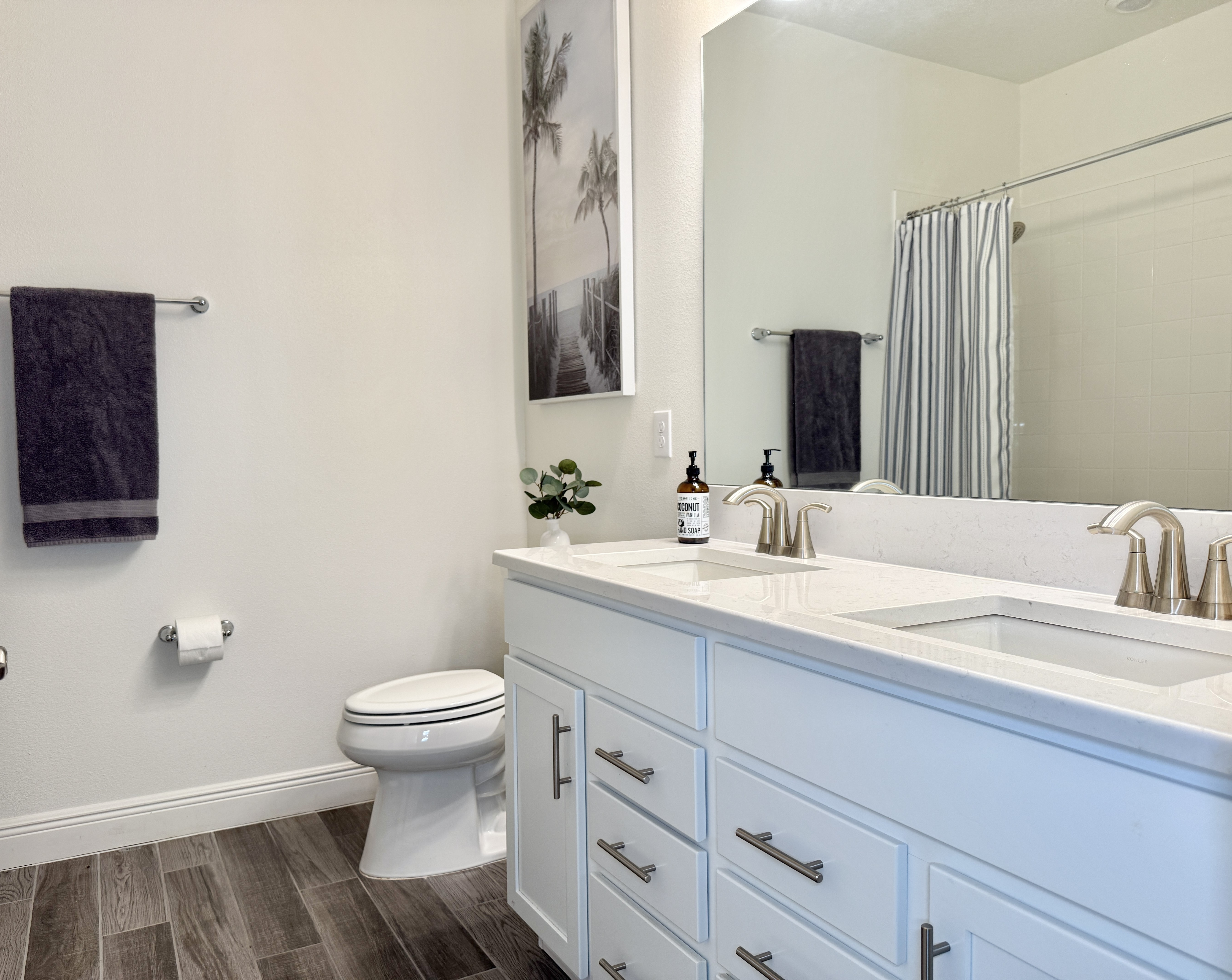 Seffner, Florida, 33584, United States, 4 Bedrooms Bedrooms, ,3 BathroomsBathrooms,Residential,For Sale,1979664