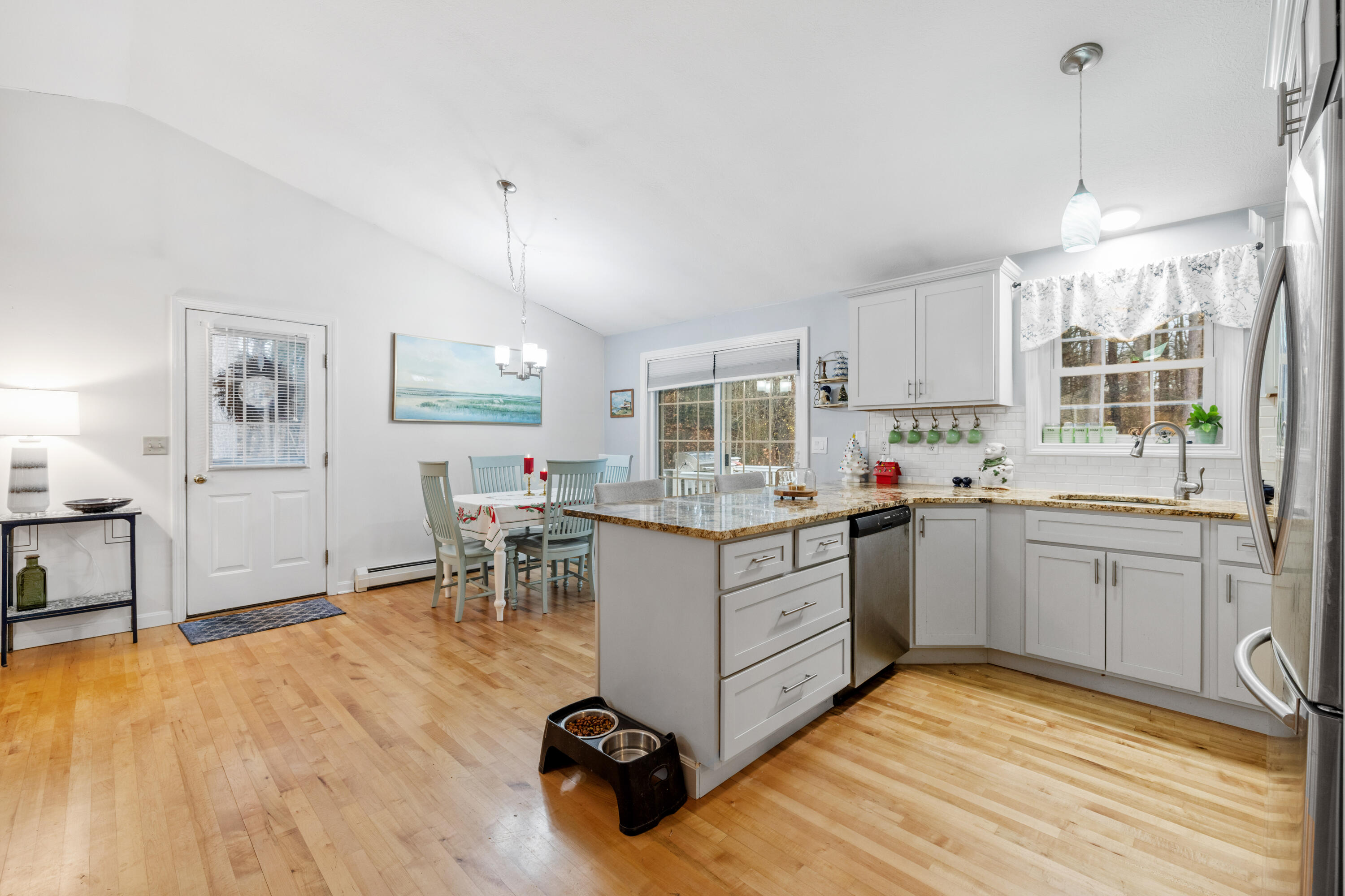 Saco, Maine, 04072, United States, 4 Bedrooms Bedrooms, ,2 BathroomsBathrooms,Residential,For Sale,1991501