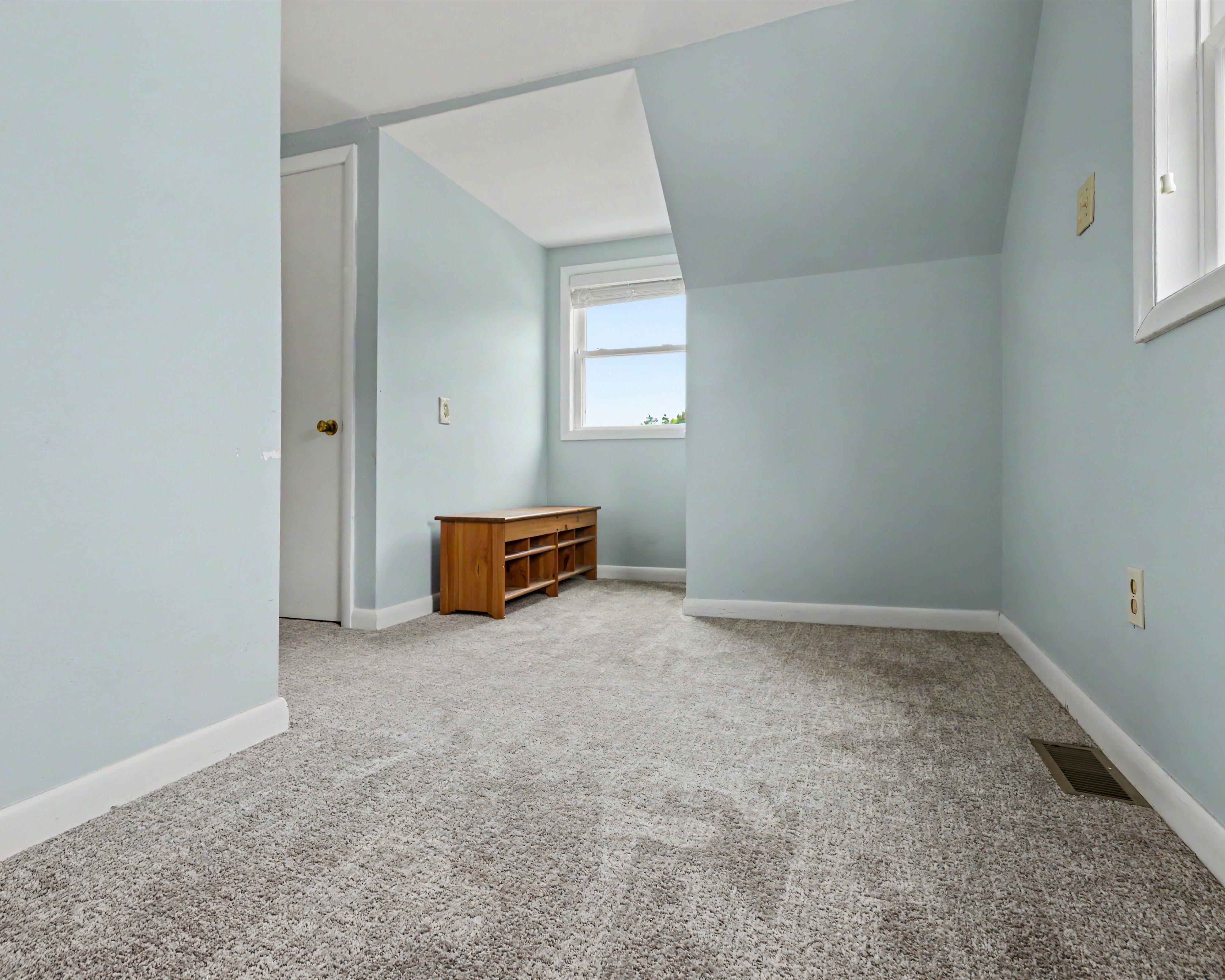  303 Cedar Road, Hellertown, PA 18055 - 物件實景