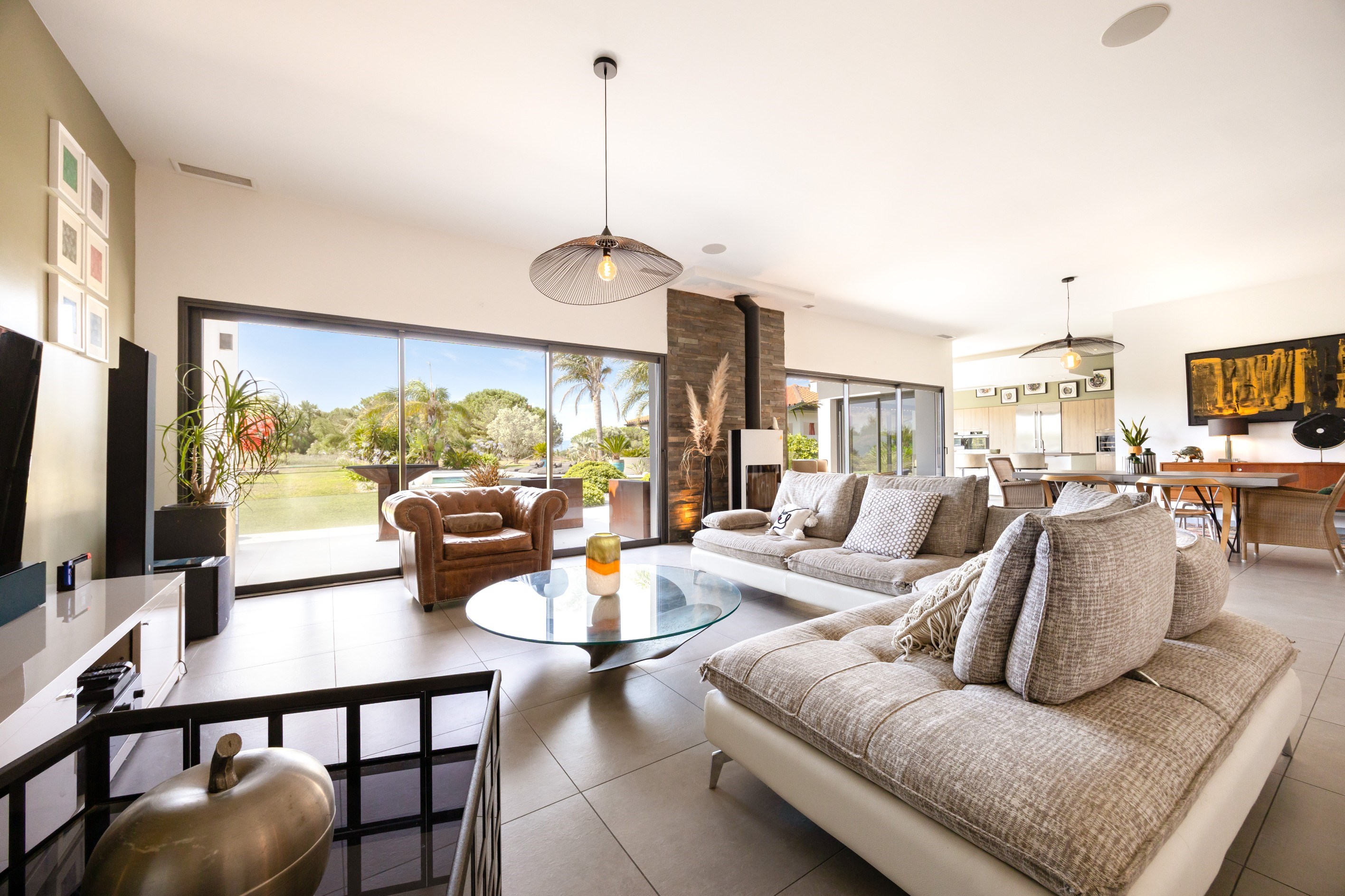  Contemporary Country Villa on 1.5 Hectares with Mountain Views - 物件實景