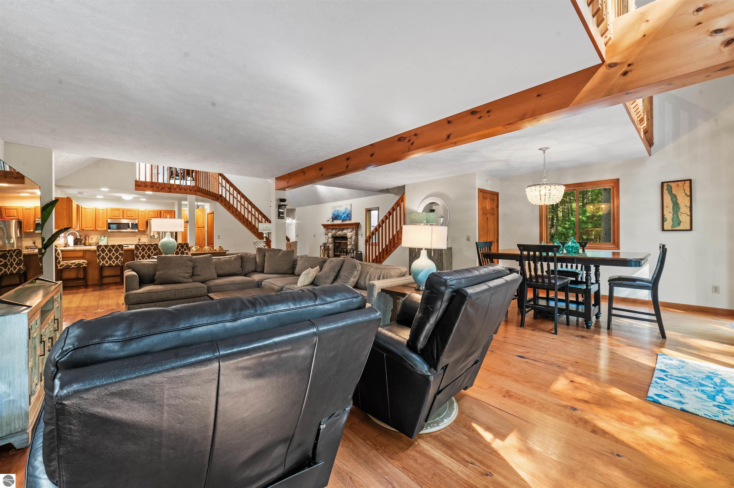 Rapid City, Michigan, 49676, United States, 4 Bedrooms Bedrooms, ,3 BathroomsBathrooms,Residential,For Sale,1977218