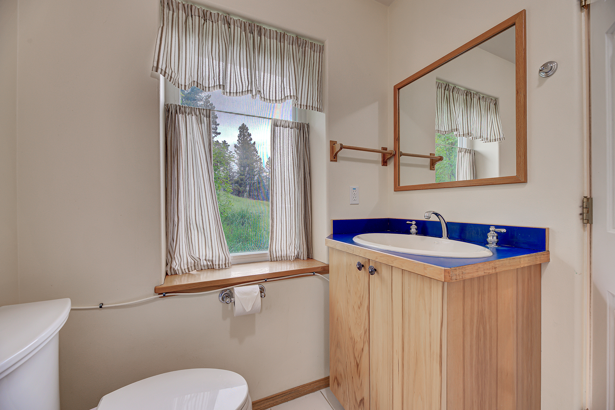 Helmville, Montana, 59743, United States, 3 Bedrooms Bedrooms, ,4 BathroomsBathrooms,Residential,For Sale,1975948