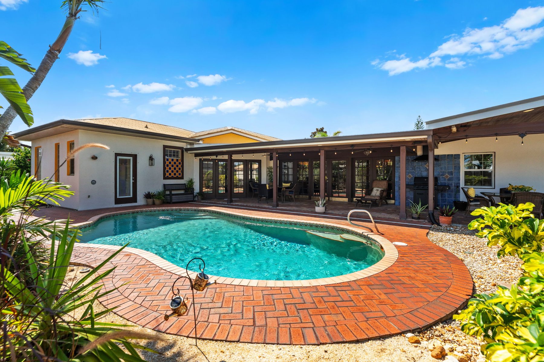  240 Deland Avenue, Indialantic, FL, 32903 - 物件實景