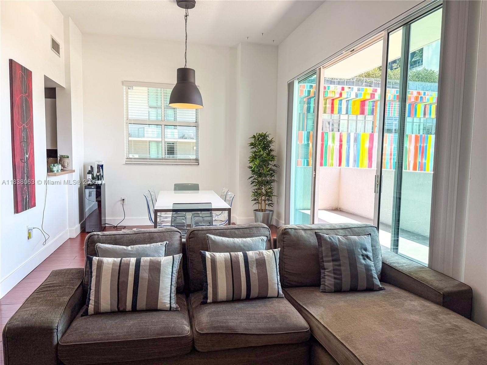 Miami, Florida, 33130, United States, 2 Bedrooms Bedrooms, ,2 BathroomsBathrooms,Residential,For Sale,1936974