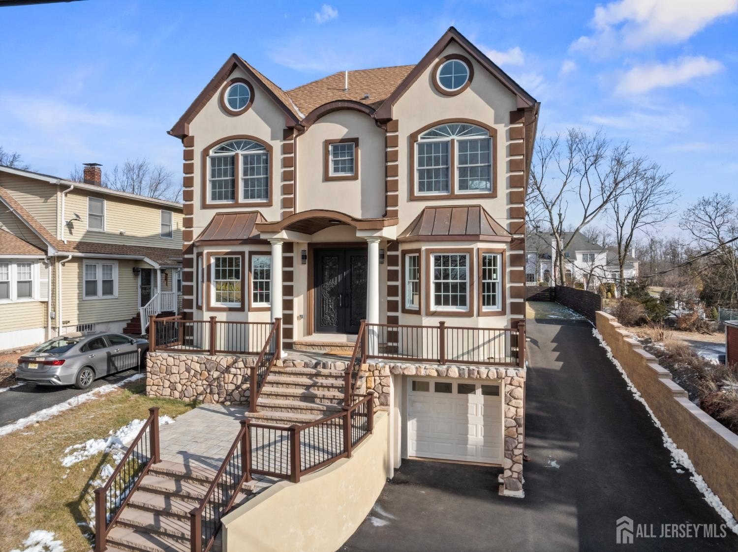 Edison, New Jersey, 08820, United States, 5 Bedrooms Bedrooms, ,5 BathroomsBathrooms,Residential,For Sale,2005259