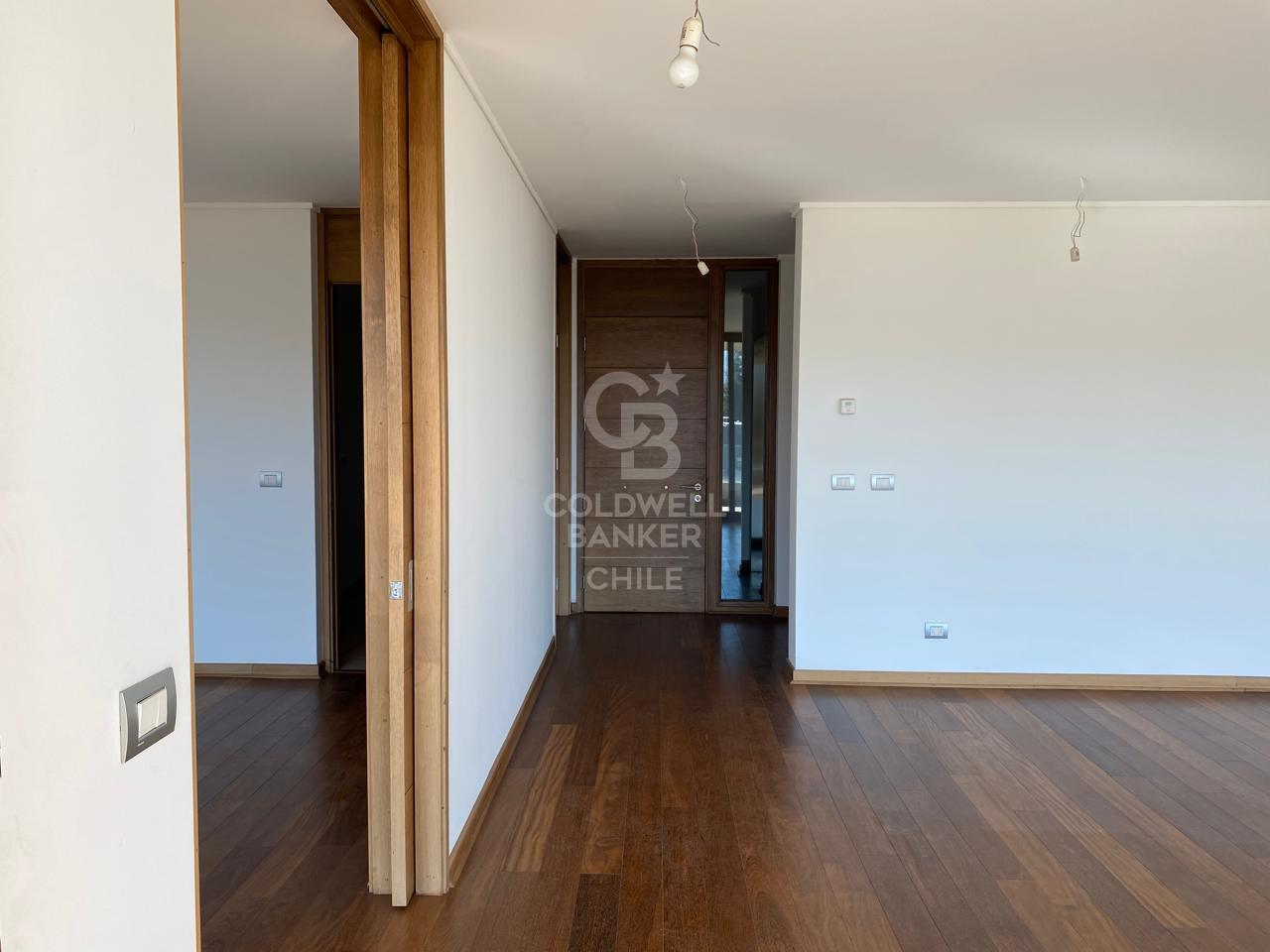 Las Condes, Chile, 4 Bedrooms Bedrooms, ,5 BathroomsBathrooms,Residential,For Sale,1856785