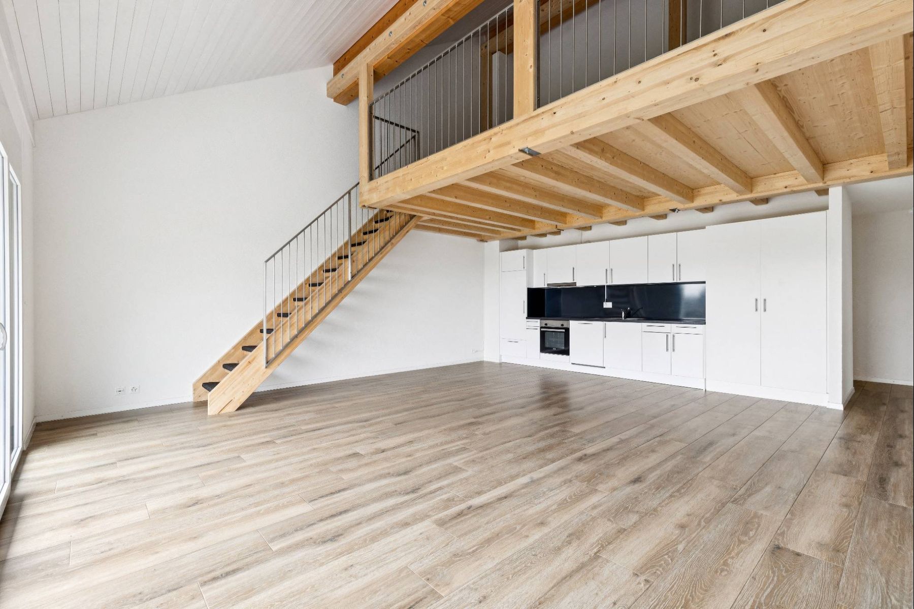  Beautiful 4.5-room apartment + Mezzanine - 物件實景