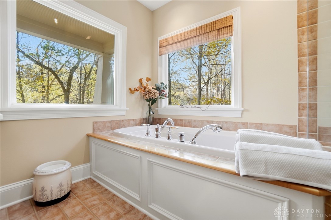 Bellbrook, Ohio, 45305, United States, 4 Bedrooms Bedrooms, ,4 BathroomsBathrooms,Residential,For Sale,1989016