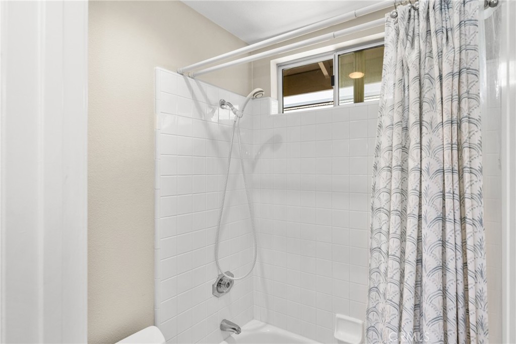 Lake Forest, California, 92610, United States, 5 Bedrooms Bedrooms, ,3 BathroomsBathrooms,Residential,For Sale,1903296