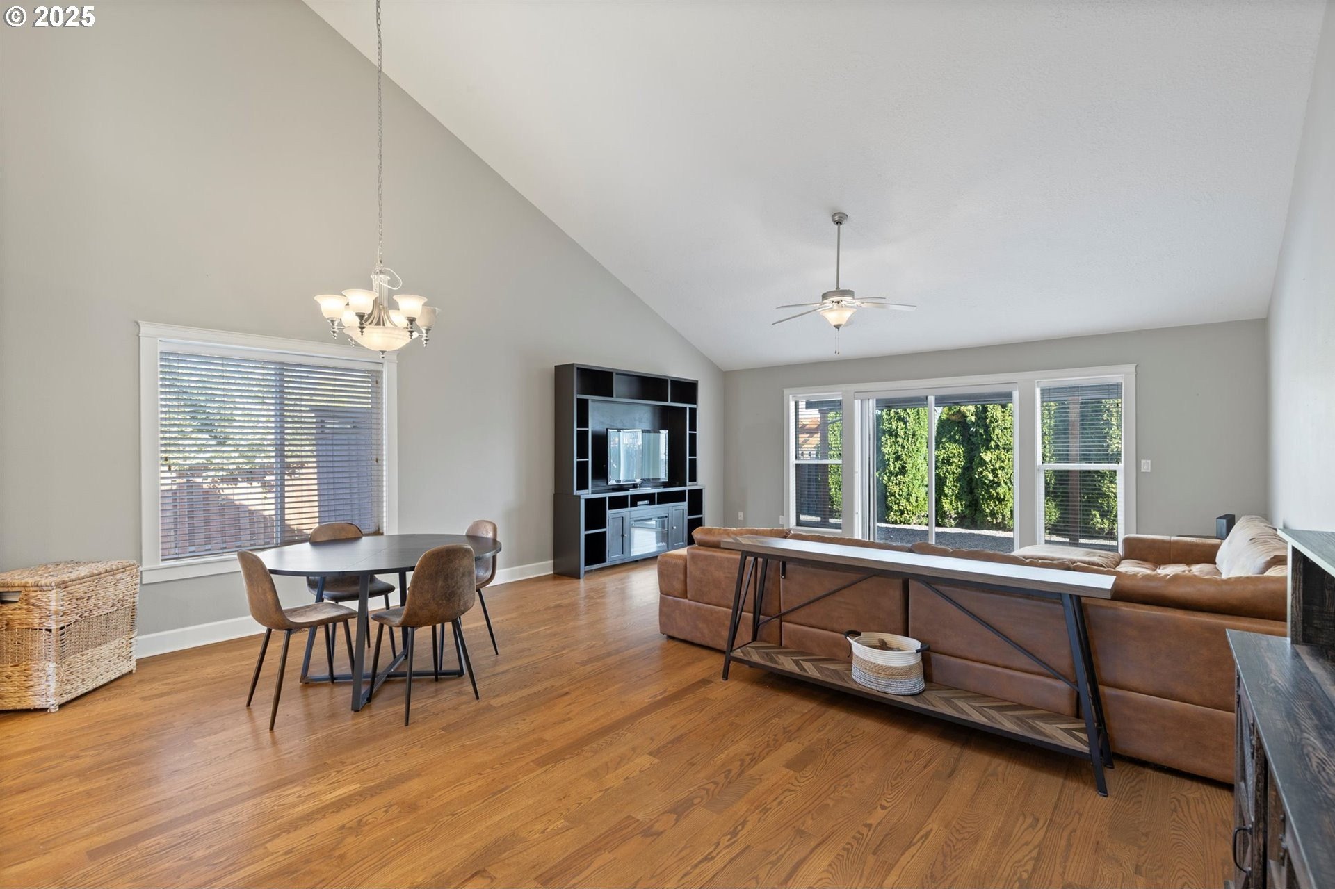 Yamhill, Oregon, 97148, United States, 3 Bedrooms Bedrooms, ,3 BathroomsBathrooms,Residential,For Sale,1926373