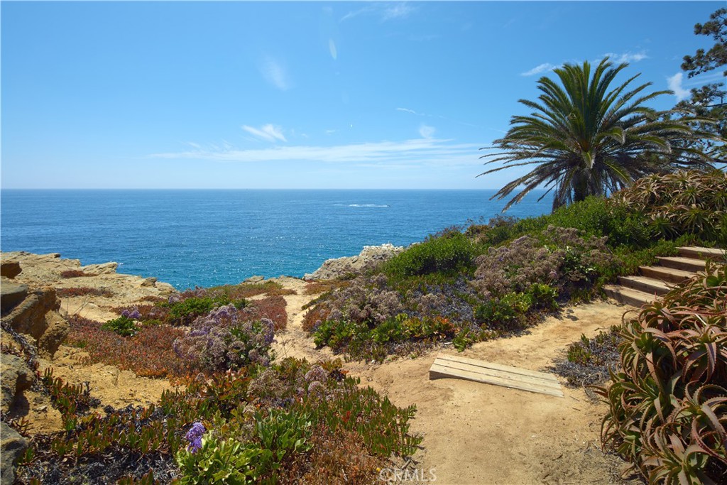 111 S La Senda Drive, Laguna Beach, California, 92651, United States, 4 Bedrooms Bedrooms, ,7 BathroomsBathrooms,Residential,For Sale,111 S La Senda Drive,1625085