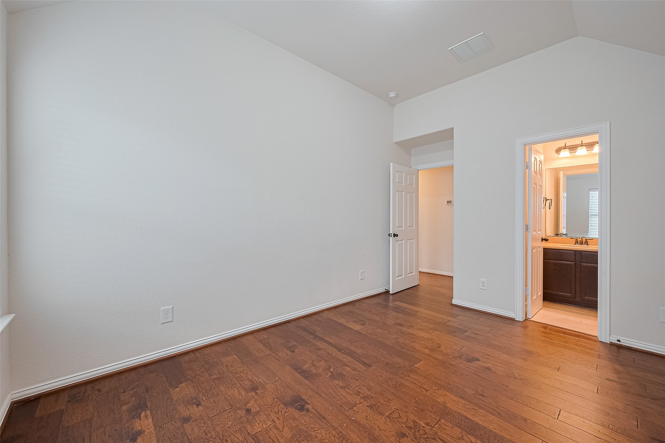 Cypress, Texas, 77433, United States, 5 Bedrooms Bedrooms, ,5 BathroomsBathrooms,Residential,For Sale,1998963