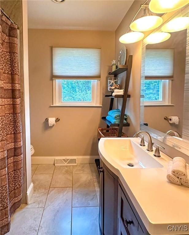 New Hartford, New York, 13413, United States, 4 Bedrooms Bedrooms, ,5 BathroomsBathrooms,Residential,For Sale,1932756