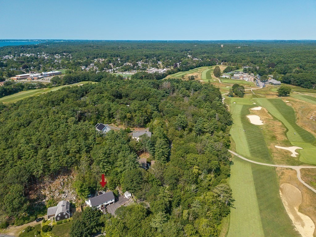 Manchester, Massachusetts, 01944, United States, 4 Bedrooms Bedrooms, ,3 BathroomsBathrooms,Residential,For Sale,1938822