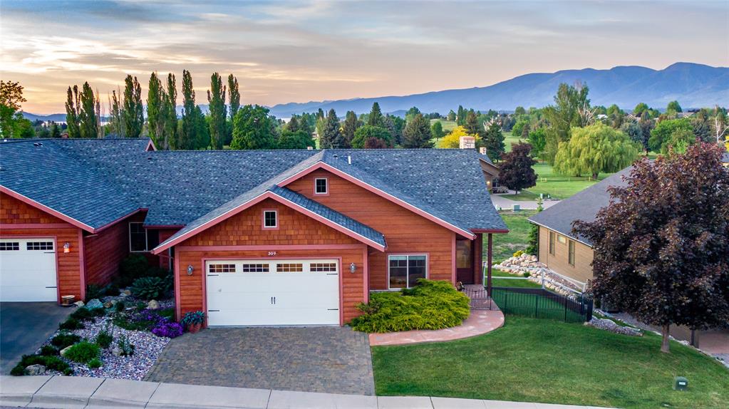 Polson, Montana, 59860, United States, 3 Bedrooms Bedrooms, ,2 BathroomsBathrooms,Residential,For Sale,1983270