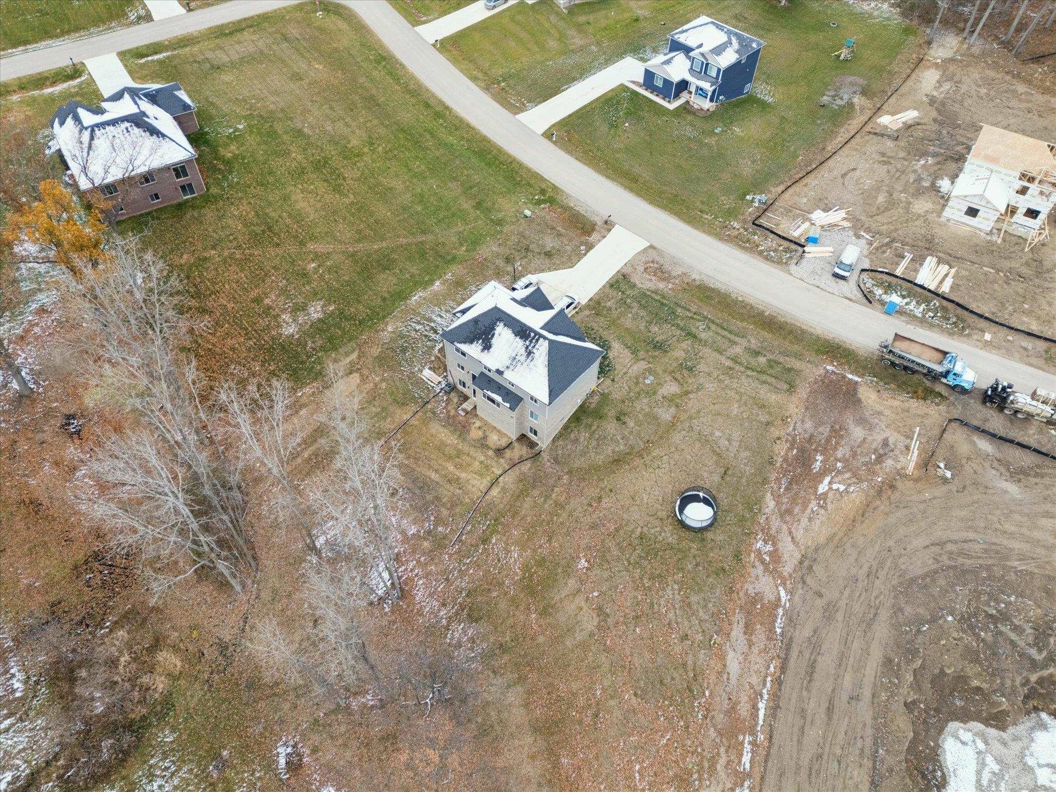 Ortonville, Michigan, 48462, United States, 5 Bedrooms Bedrooms, ,3 BathroomsBathrooms,Residential,For Sale,2008578