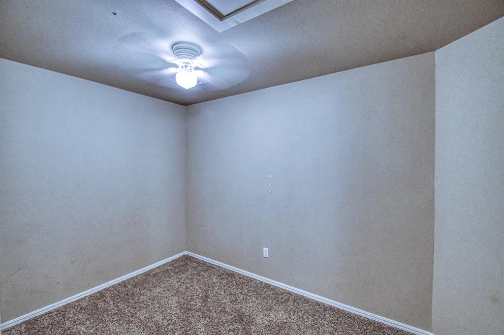 Noble, Oklahoma, 73068, United States, 6 Bedrooms Bedrooms, ,4 BathroomsBathrooms,Residential,For Sale,1978197