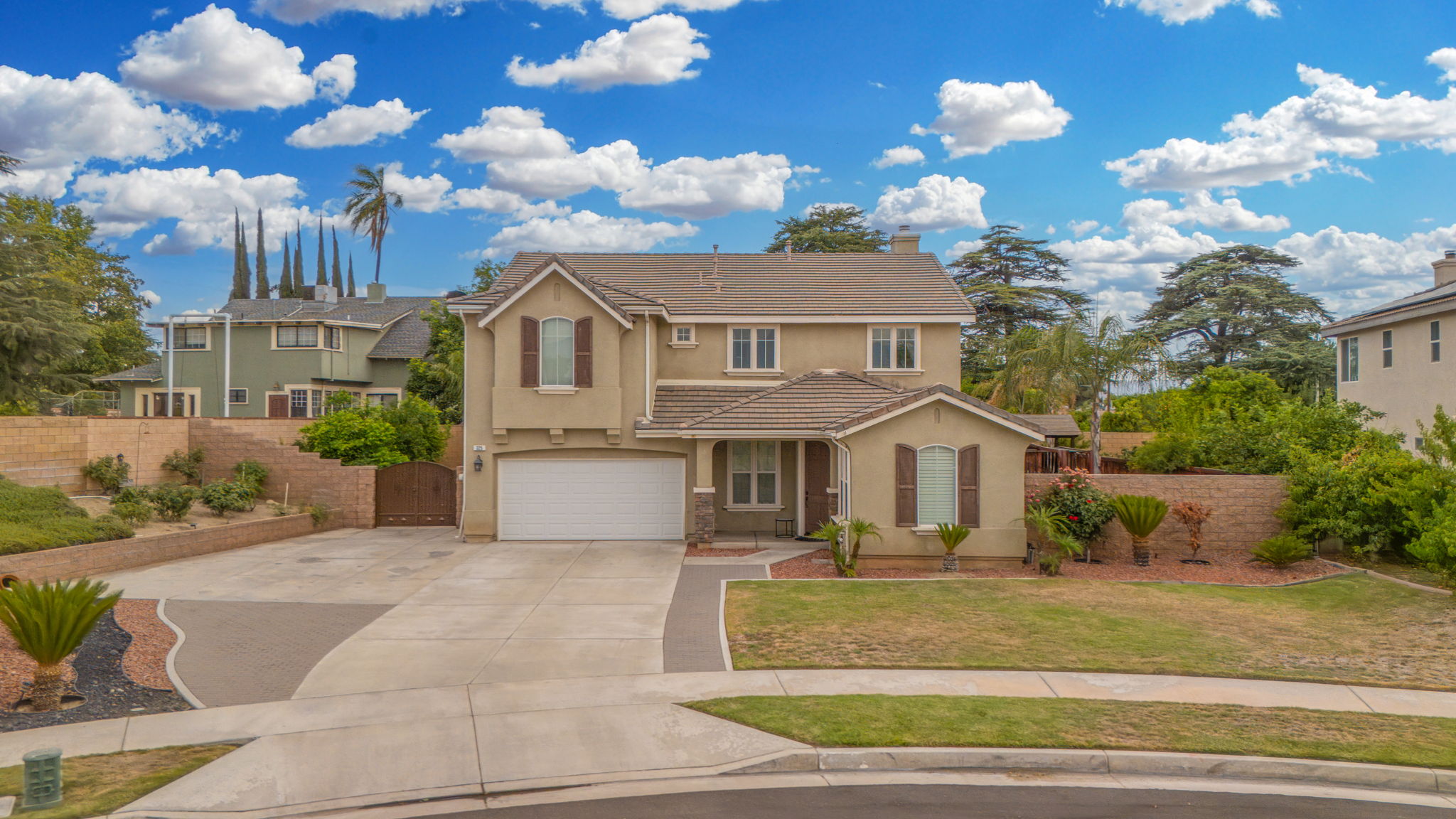 Redlands, California, 92374, United States, 6 Bedrooms Bedrooms, ,4 BathroomsBathrooms,Residential,For Sale,1923576