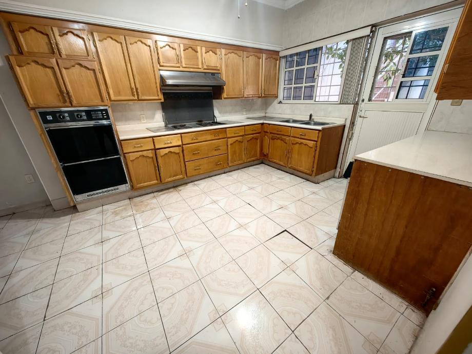 Laguna Sur, Torreón, Coahuila de Zaragoza, 27200, Mexico, 5 Bedrooms Bedrooms, ,4 BathroomsBathrooms,Residential,For Sale,Laguna Sur,1672226