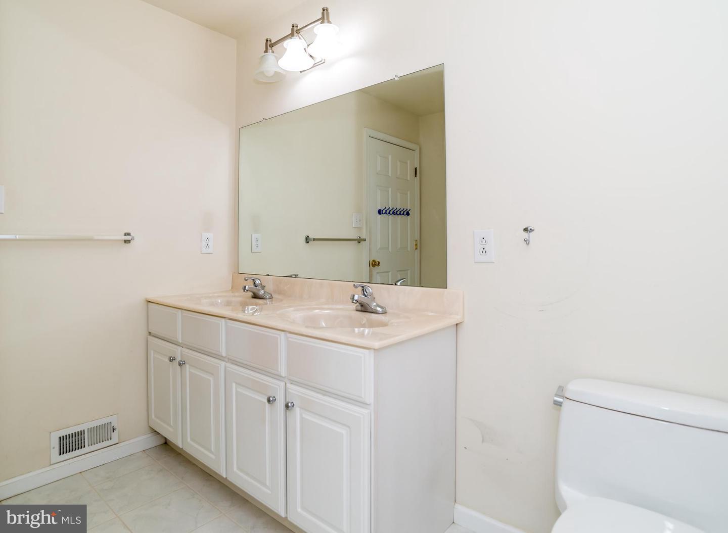 Philadelphia, Pennsylvania, 19115, United States, 4 Bedrooms Bedrooms, ,3 BathroomsBathrooms,Residential,For Sale,1944953