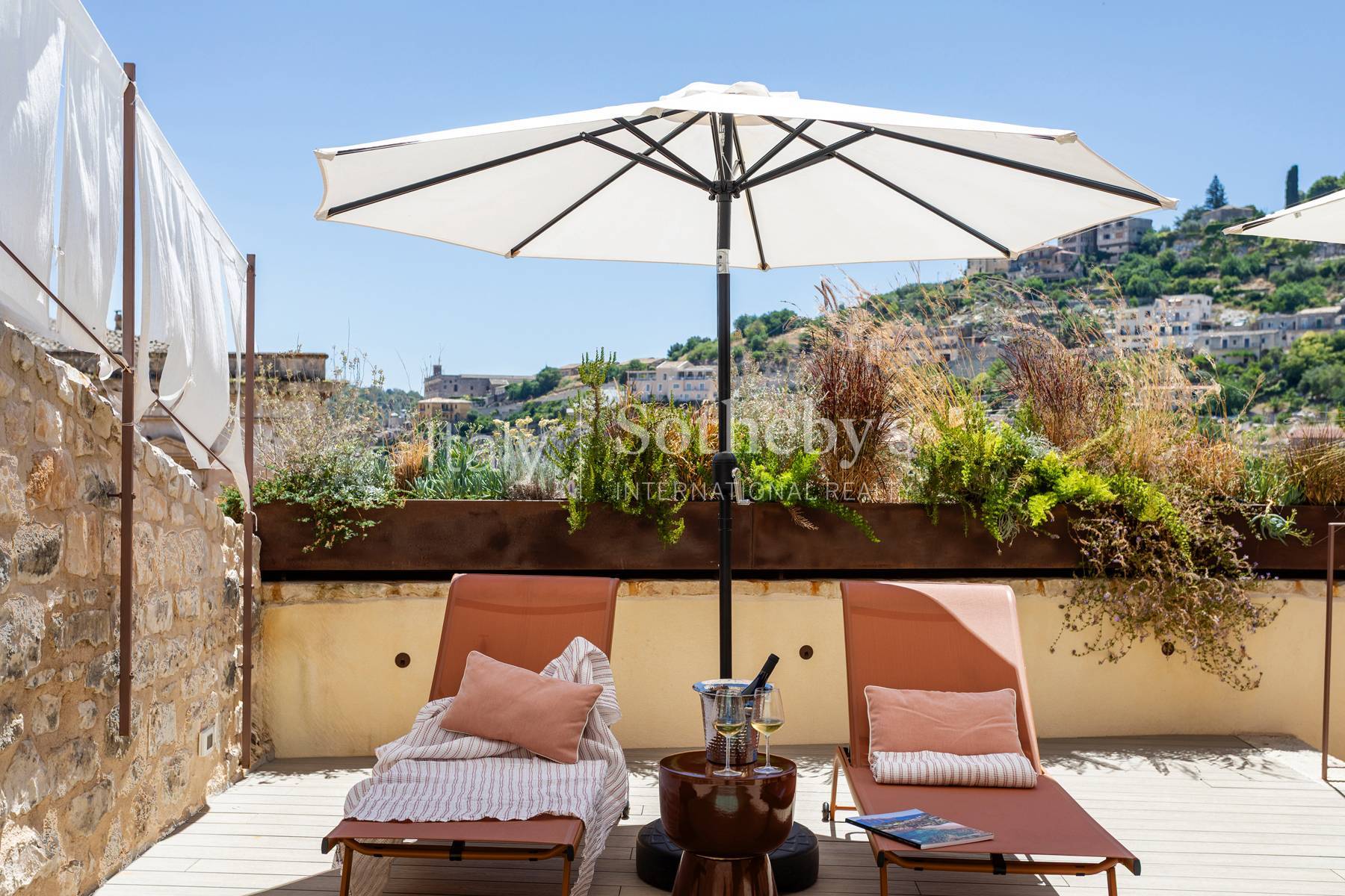  Detached house with swimming pool in the historic center of Modica - 物件實景