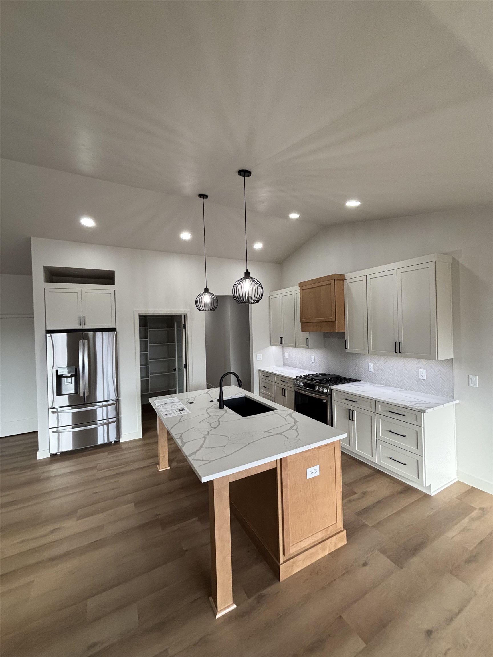 Menasha, Wisconsin, 54952, United States, 3 Bedrooms Bedrooms, ,2 BathroomsBathrooms,Residential,For Sale,1983684