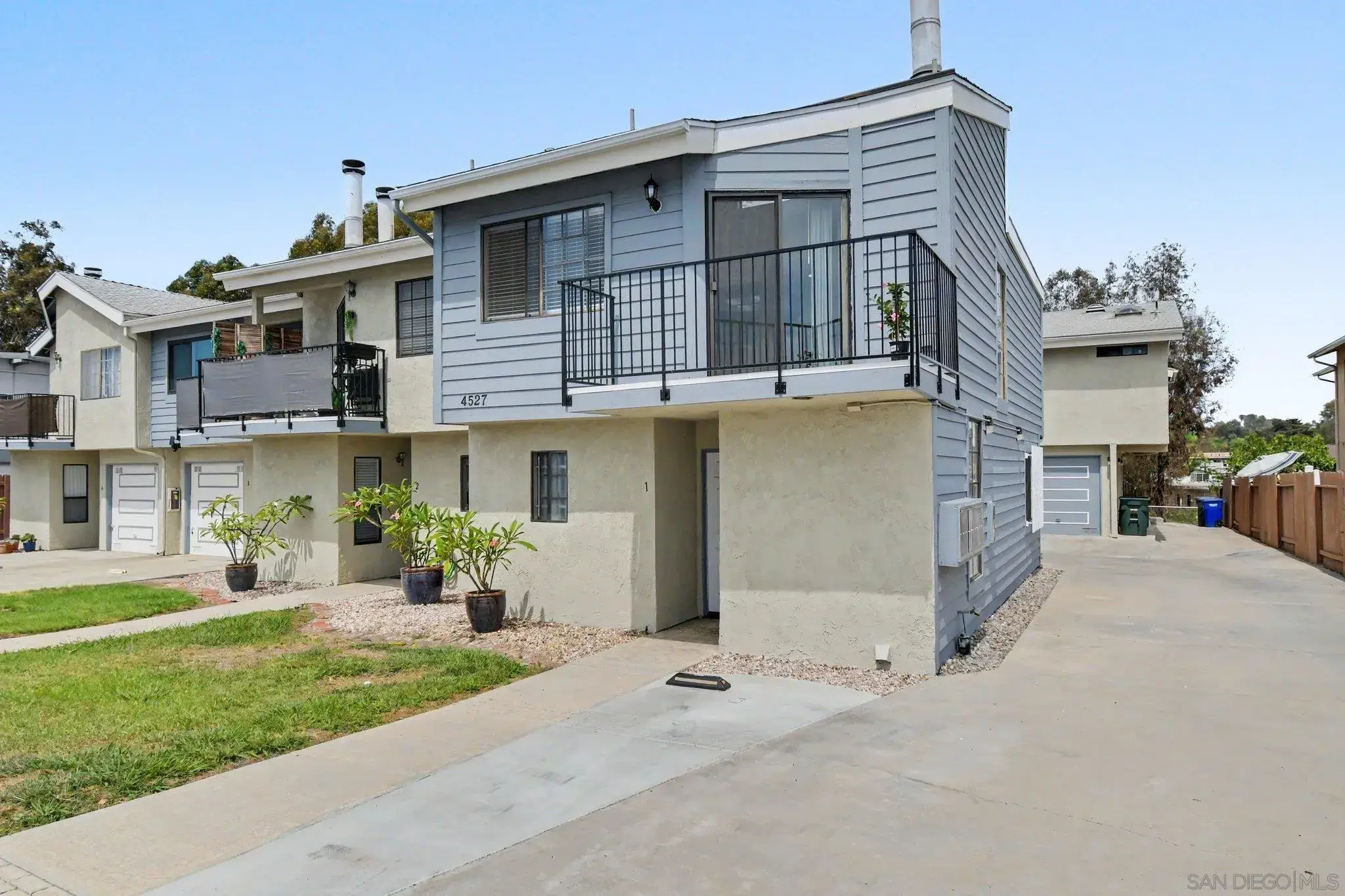 Contour Blvd, San Diego, CA 92115