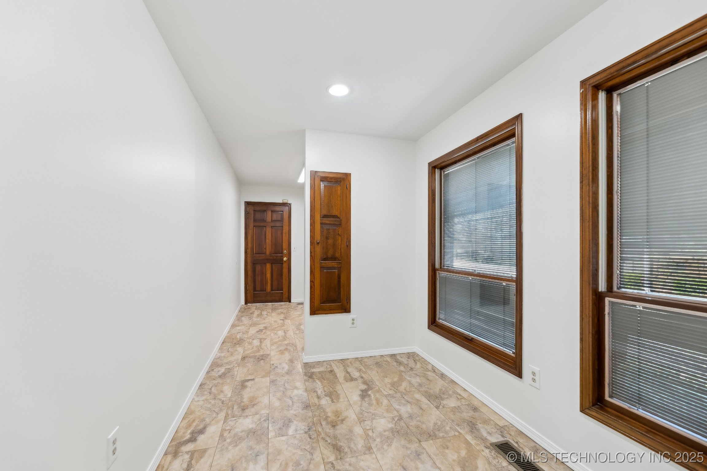 Sand Springs, Oklahoma, 74063, United States, 3 Bedrooms Bedrooms, ,3 BathroomsBathrooms,Residential,For Sale,1901465