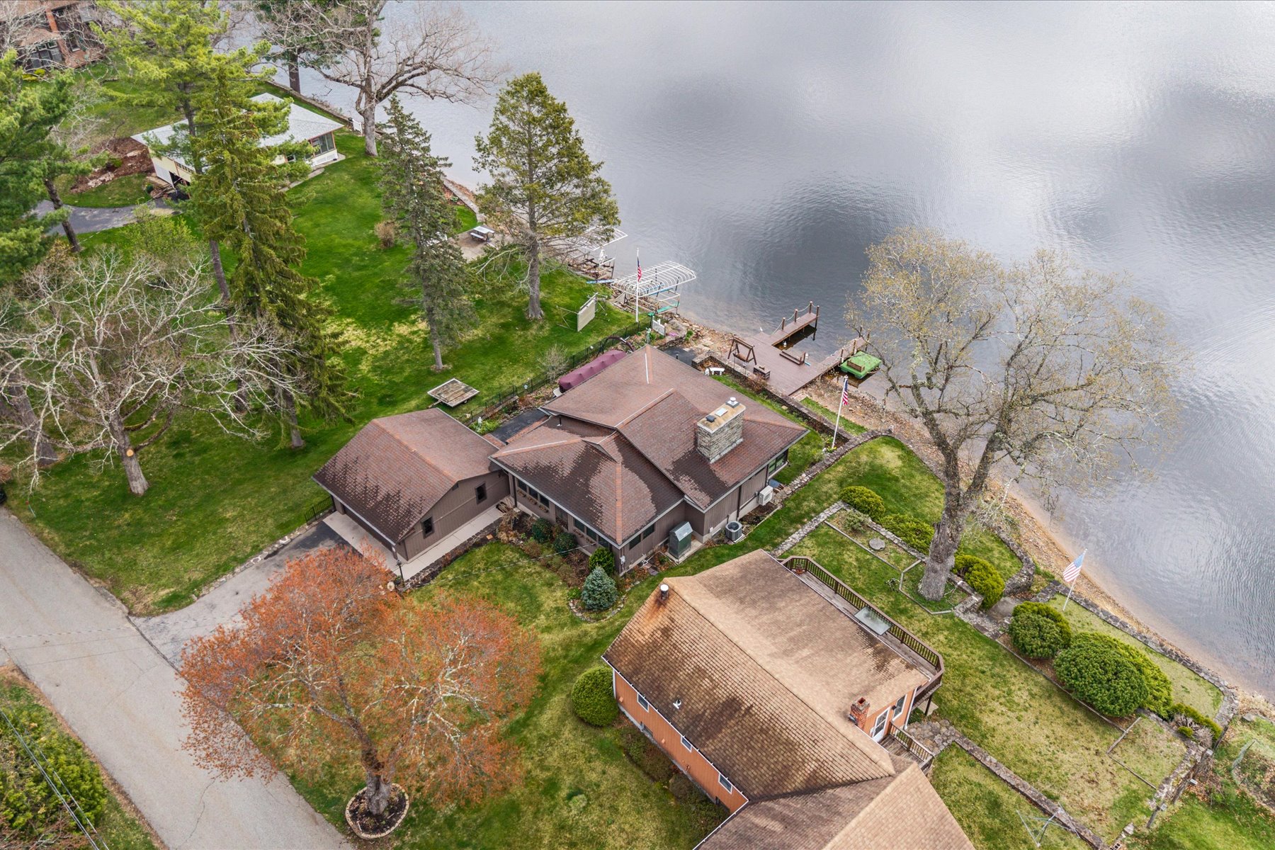  45 Lakeshore Drive Extension, West Brookfield, MA 01585 - 物件實景