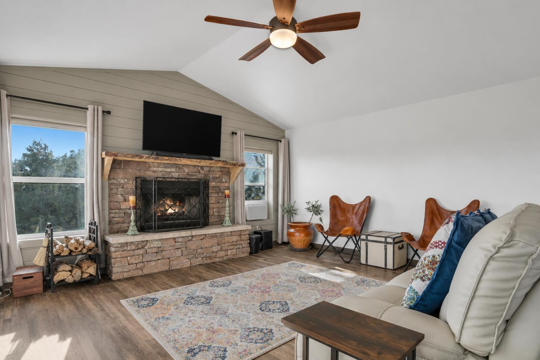  1249 E Chaparral Rd ¦ Williams, AZ - 物件實景