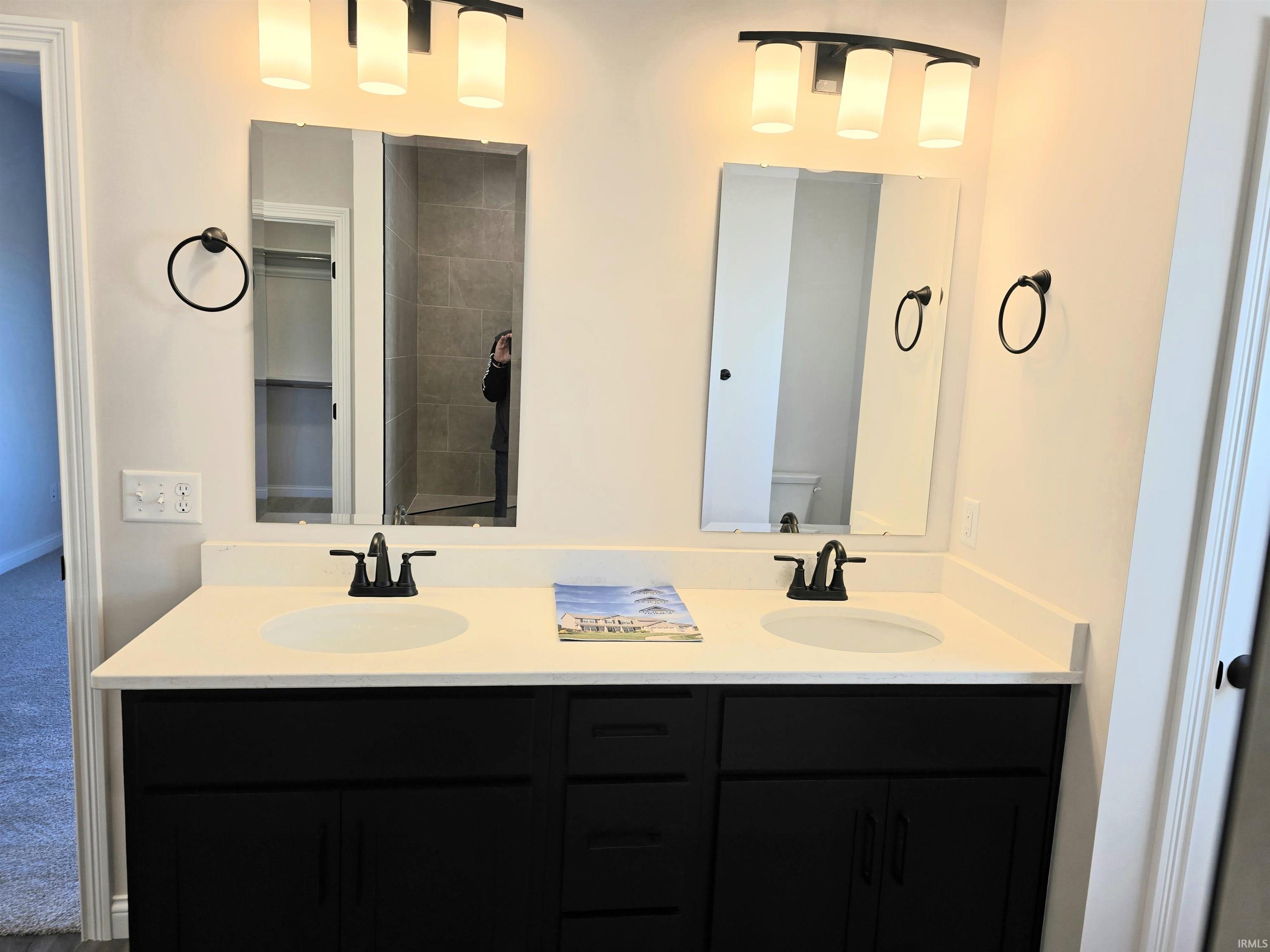 Fort Wayne, Indiana, 46818, United States, 3 Bedrooms Bedrooms, ,2 BathroomsBathrooms,Residential,For Sale,1980943