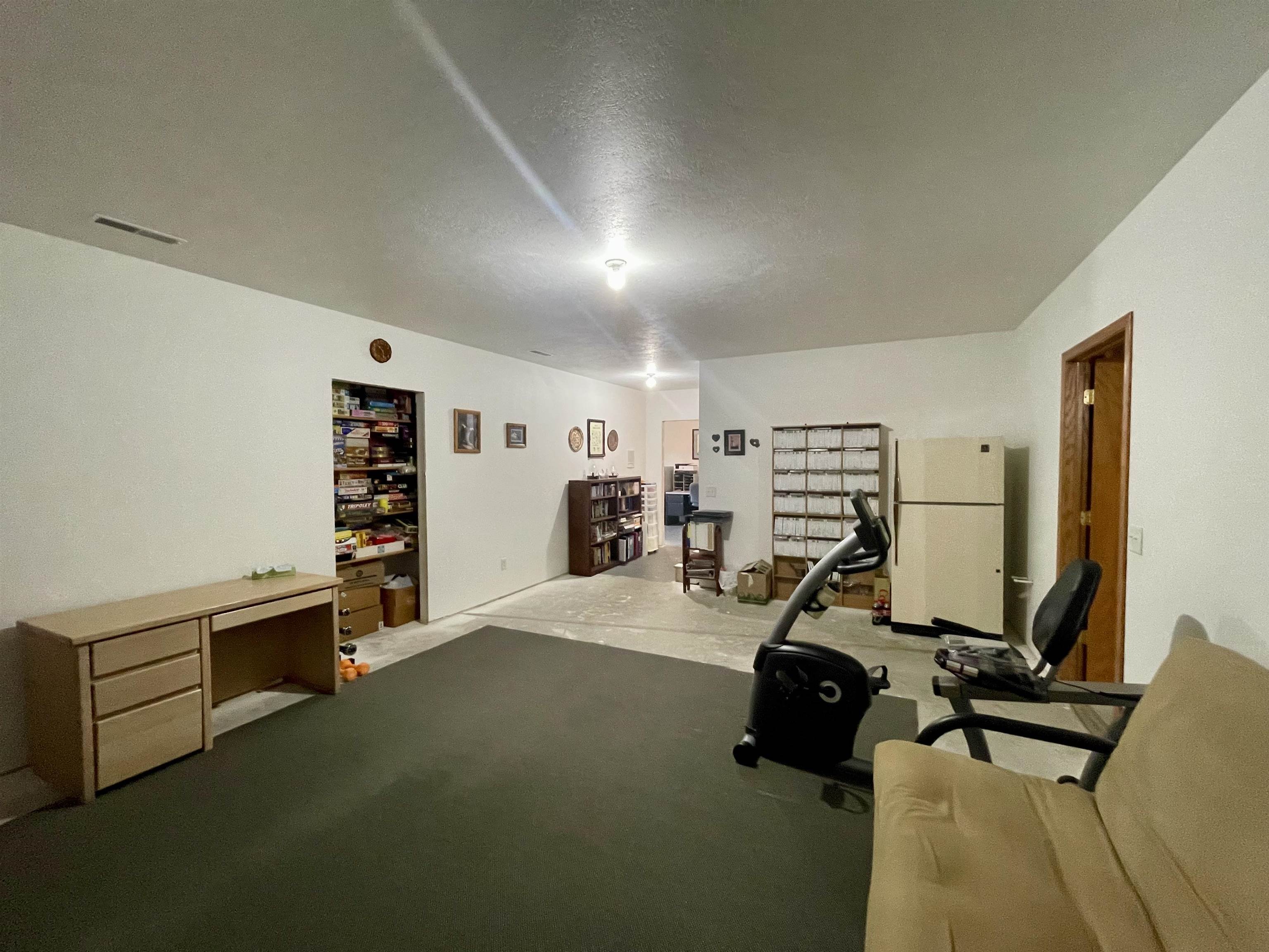 Janesville, Wisconsin, 53545, United States, 5 Bedrooms Bedrooms, ,4 BathroomsBathrooms,Residential,For Sale,1921861