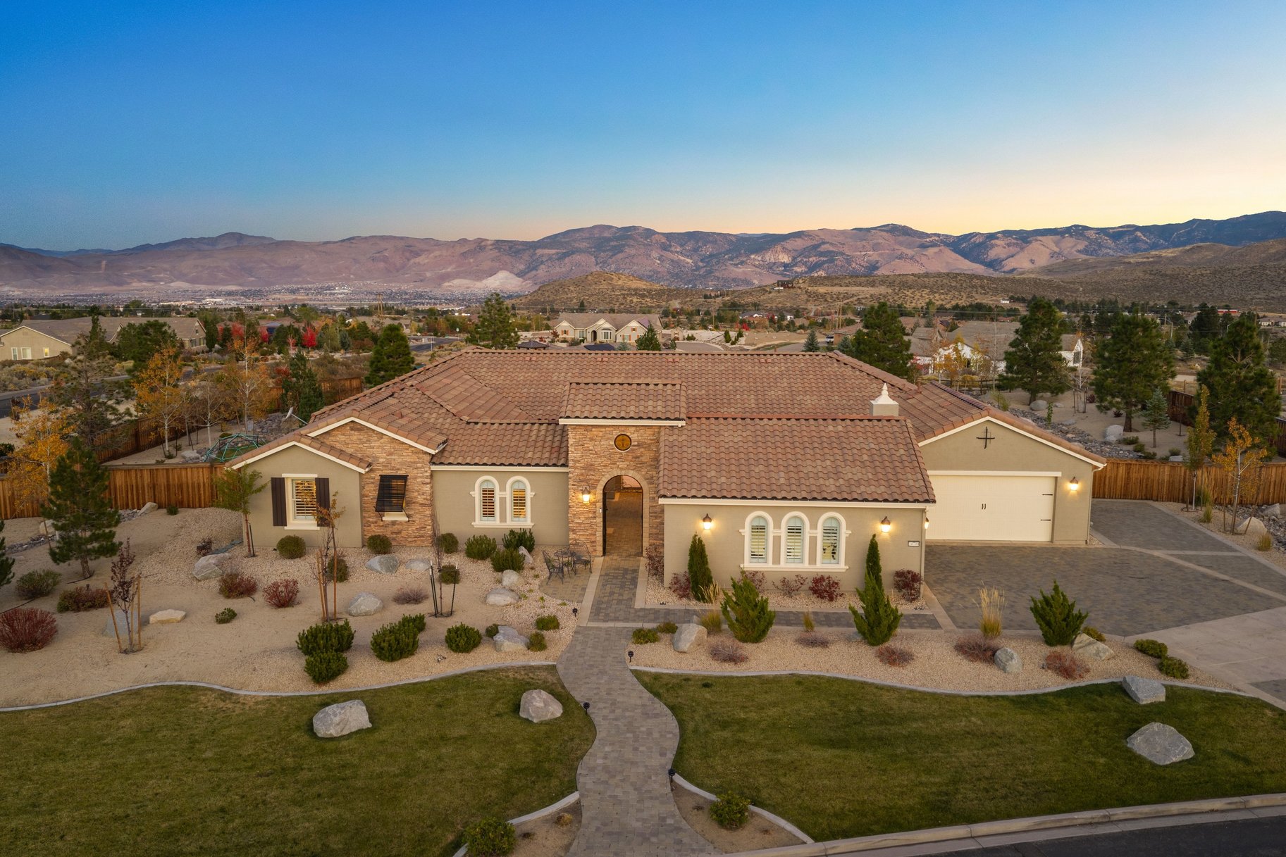  A Monte Vista Masterpiece  Panoramic Views, Exceptional Living - 物件實景