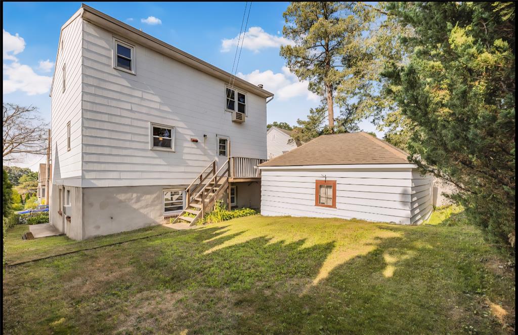 Yonkers, New York, 10701, United States, 3 Bedrooms Bedrooms, ,3 BathroomsBathrooms,Residential,For Sale,1983321