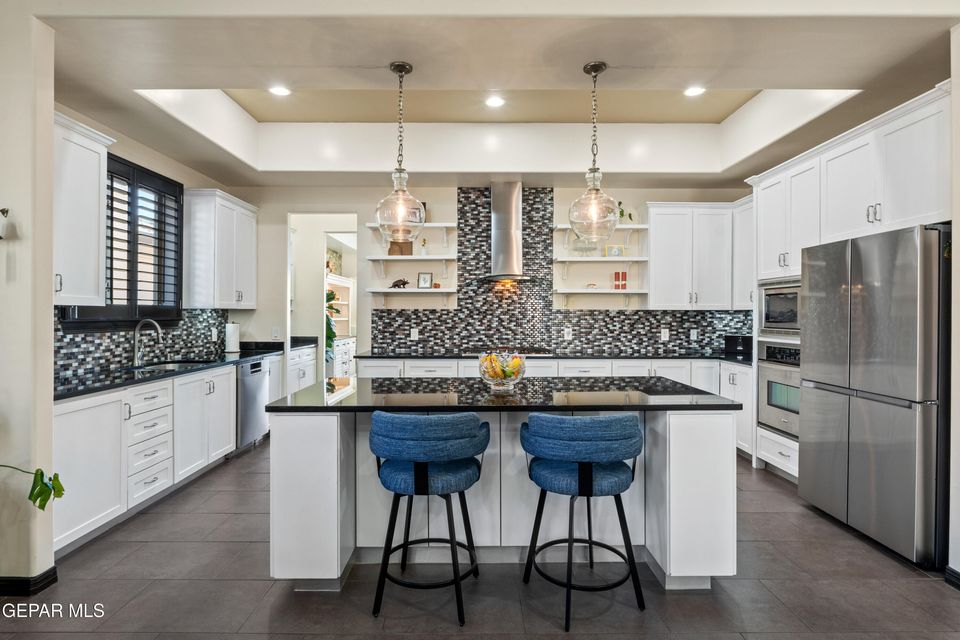 El Paso, Texas, 79912, United States, 4 Bedrooms Bedrooms, ,3 BathroomsBathrooms,Residential,For Sale,1997746