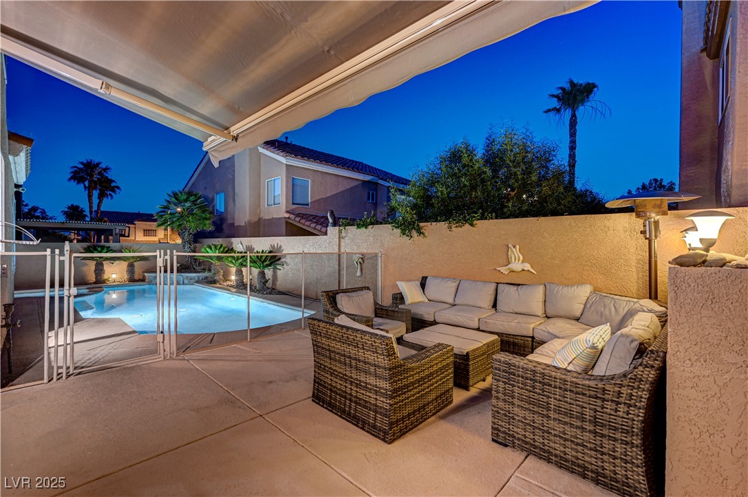 Las Vegas, Nevada, 89134, United States, 4 Bedrooms Bedrooms, ,3 BathroomsBathrooms,Residential,For Sale,1998518