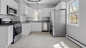 Providence, Rhode Island, 02906, United States, 6 Bedrooms Bedrooms, ,3 BathroomsBathrooms,Residential,For Sale,1915175