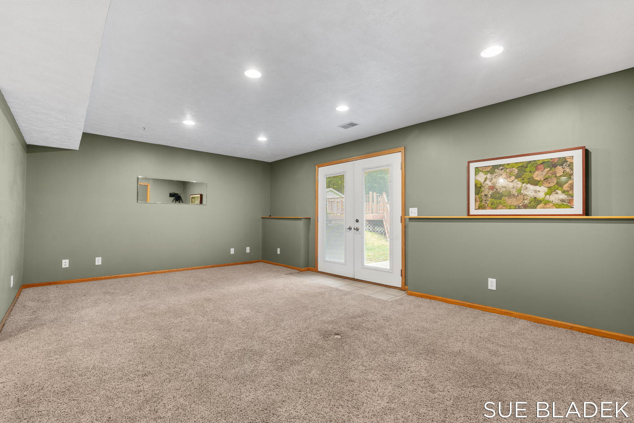 Fennville, Michigan, 49408, United States, 4 Bedrooms Bedrooms, ,4 BathroomsBathrooms,Residential,For Sale,1966449