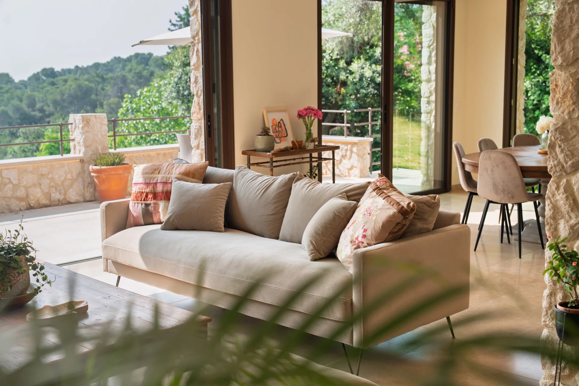 Saint-Paul-de-Vence, Provence-Alpes-Côte d’Azur, 06570, FR, 6 Bedrooms Bedrooms, ,Residential,For Sale,1988303