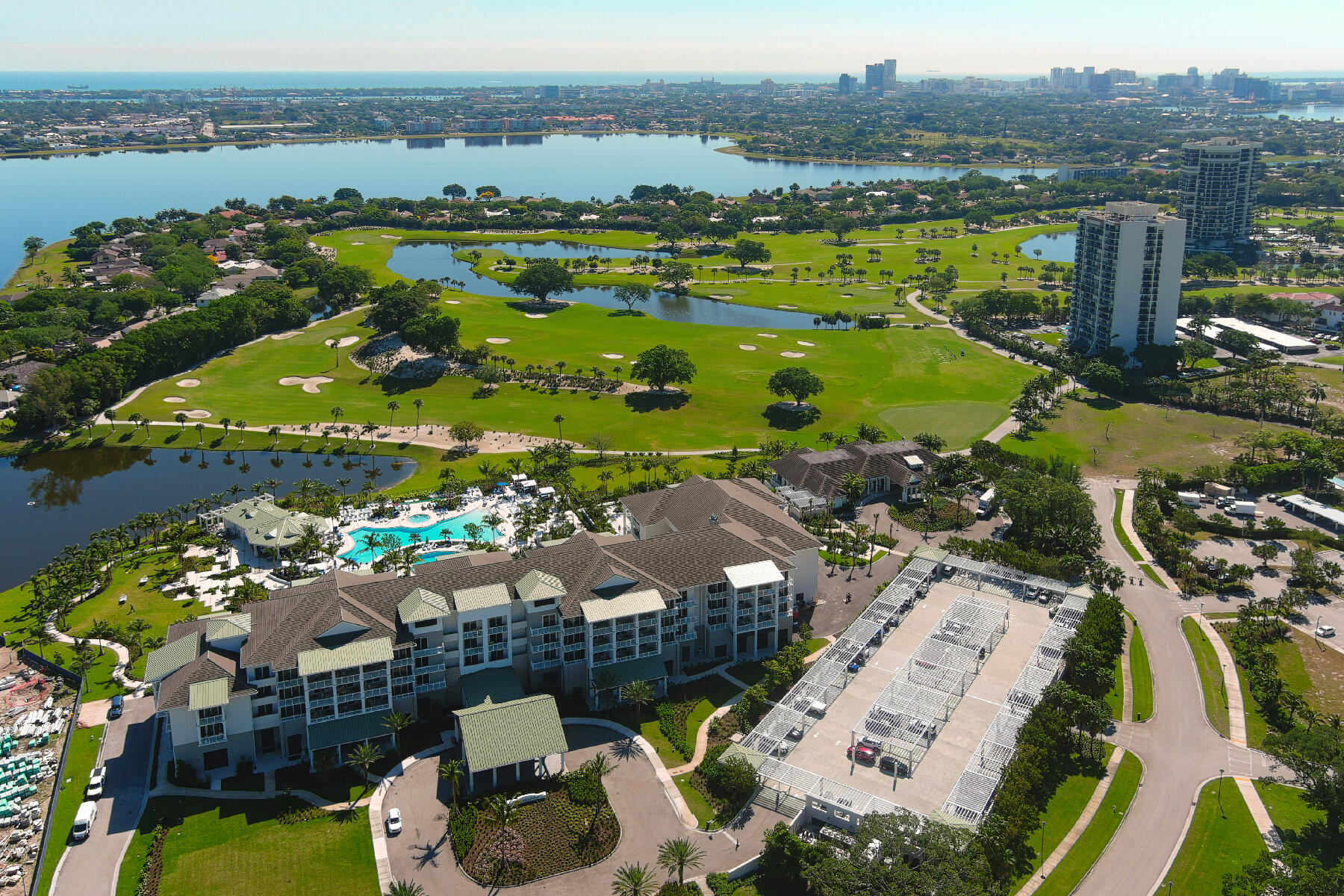 West Palm Beach, Florida, 33401, United States, 3 Bedrooms Bedrooms, ,4 BathroomsBathrooms,Residential,For Sale,1745907